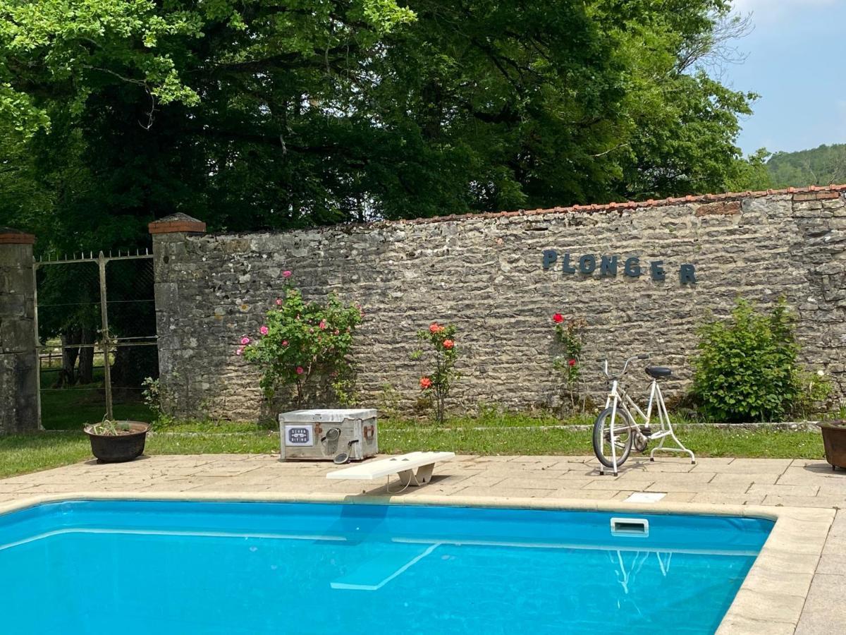 Le Colombier De Malpas Bed and Breakfast Quingey Εξωτερικό φωτογραφία