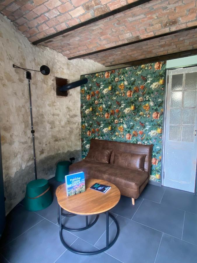 Le Colombier De Malpas Bed and Breakfast Quingey Εξωτερικό φωτογραφία