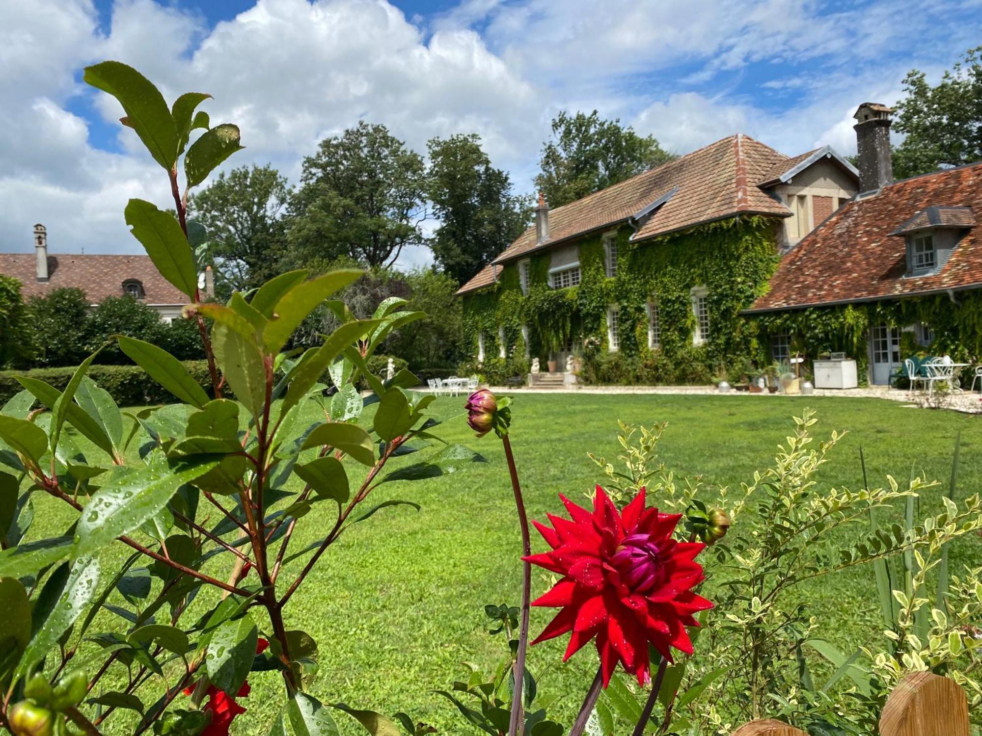 Le Colombier De Malpas Bed and Breakfast Quingey Εξωτερικό φωτογραφία