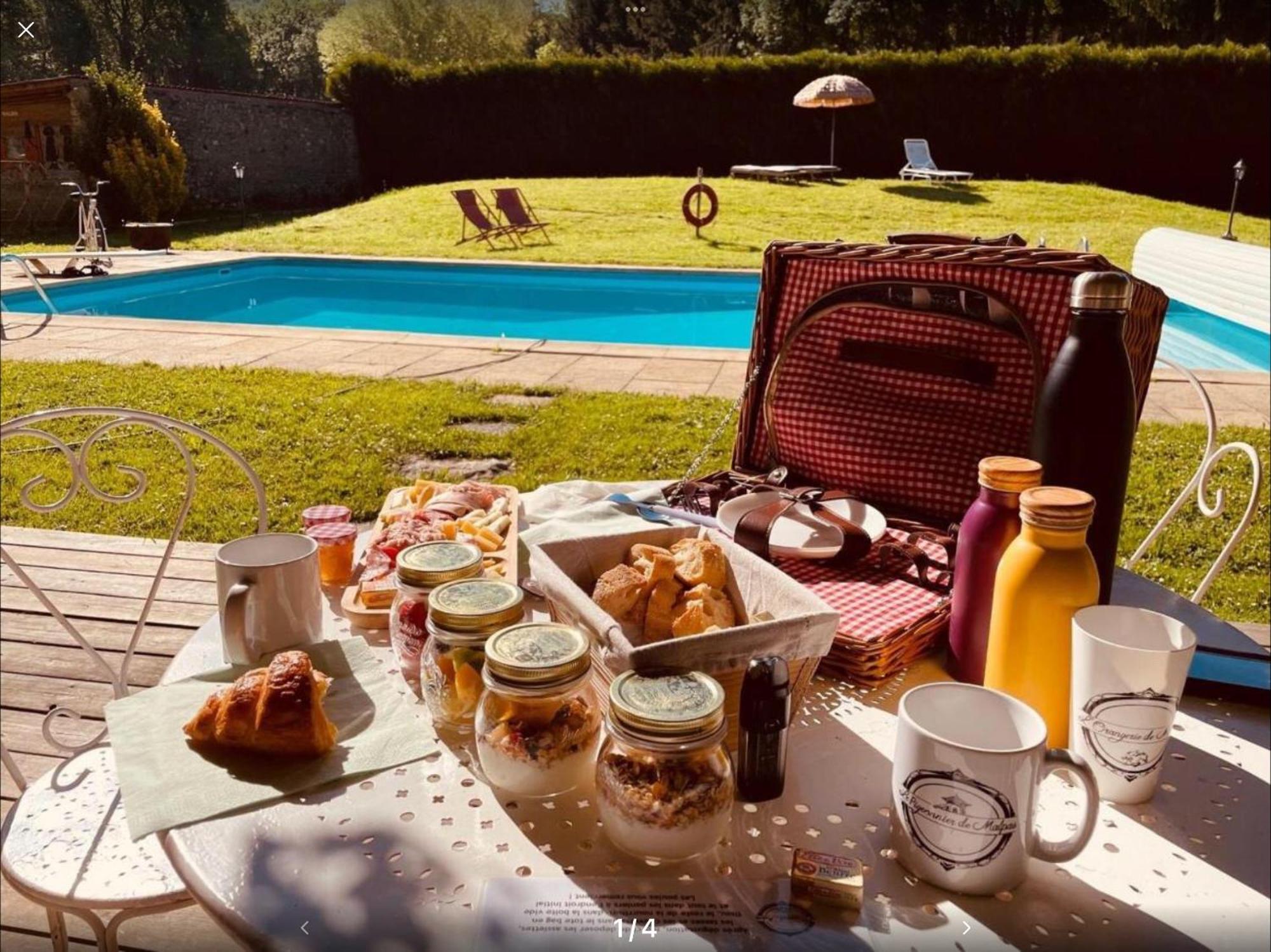 Le Colombier De Malpas Bed and Breakfast Quingey Εξωτερικό φωτογραφία